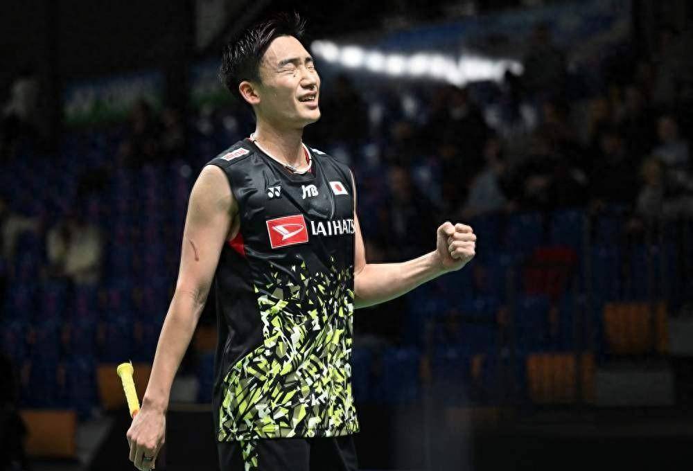 包含印尼羽毛球队横扫马来西亚羽毛球队，桃田贤斗绝境逆转的词条