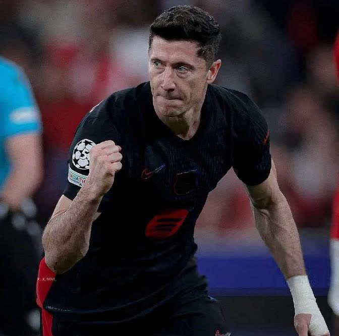 AC米兰横扫马德里竞技，莱万爆发神勇