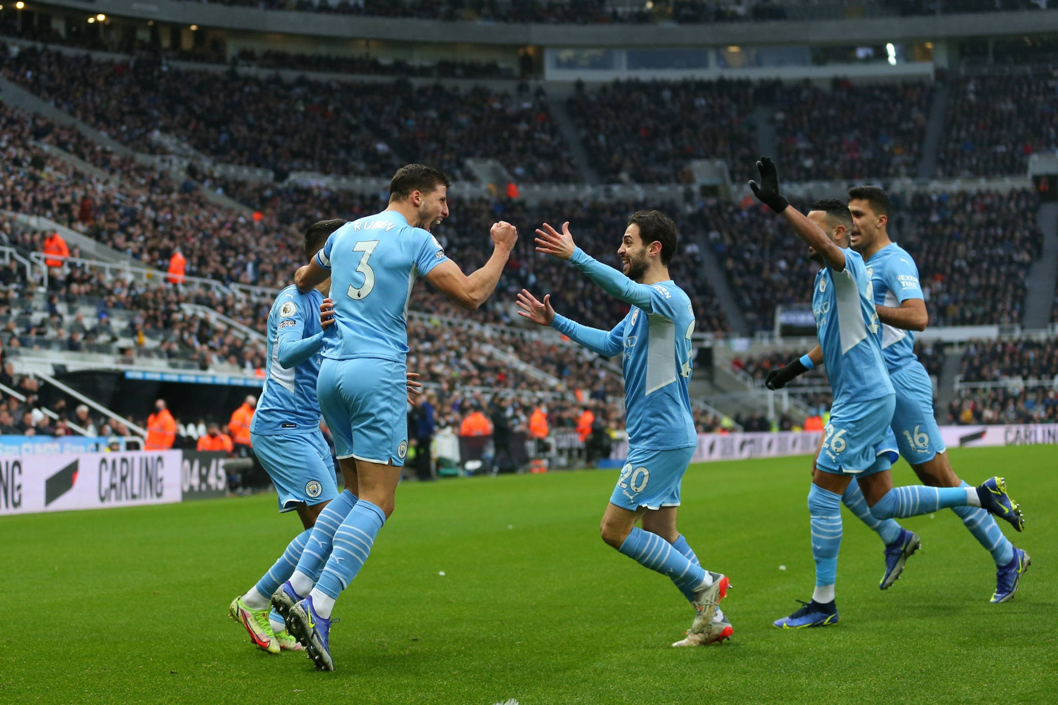 TL险胜XL,Crisp打破历史纪录 TL险胜XL,Crisp打破历史纪录