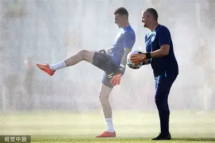 英格兰强势葡萄牙,格拉利什爆发神勇 英格兰强势葡萄牙,格拉利什爆发神勇