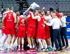 波兰男篮完胜南韩男篮，字母哥完成帽子戏法的简单介绍