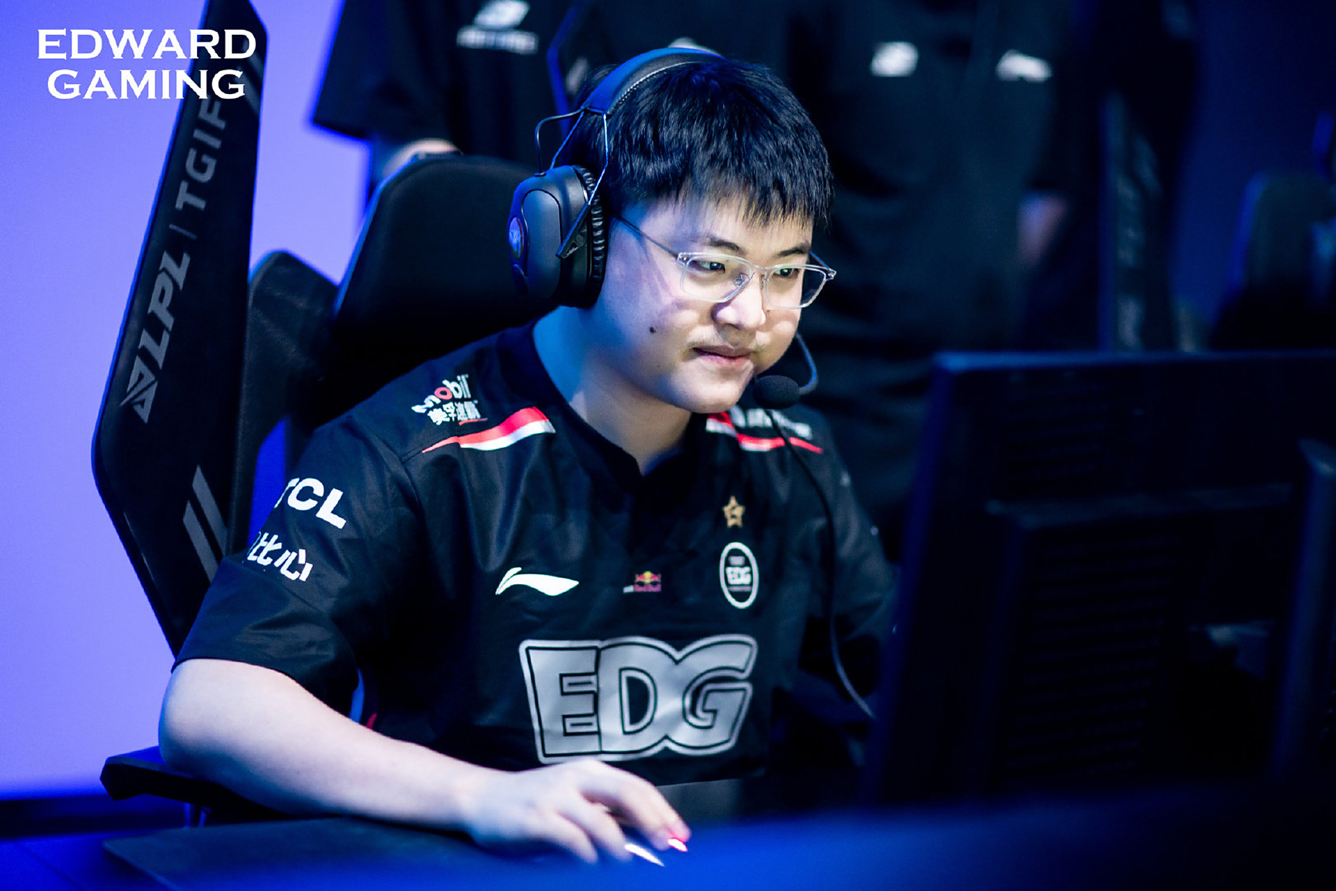 包含V5翻盘BDS，Uzi惊艳世界的词条