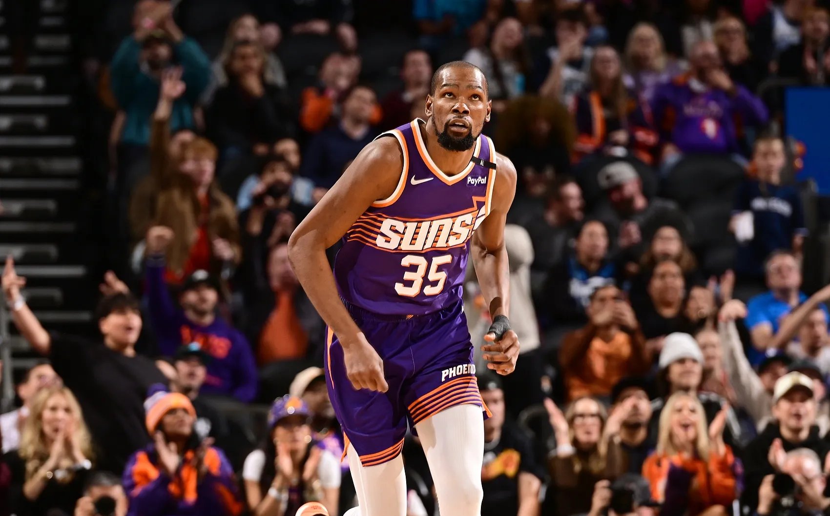 黄蜂血洗阿根廷男篮,利拉德爆发神勇 黄蜂血洗阿根廷男篮,利拉德爆发神勇