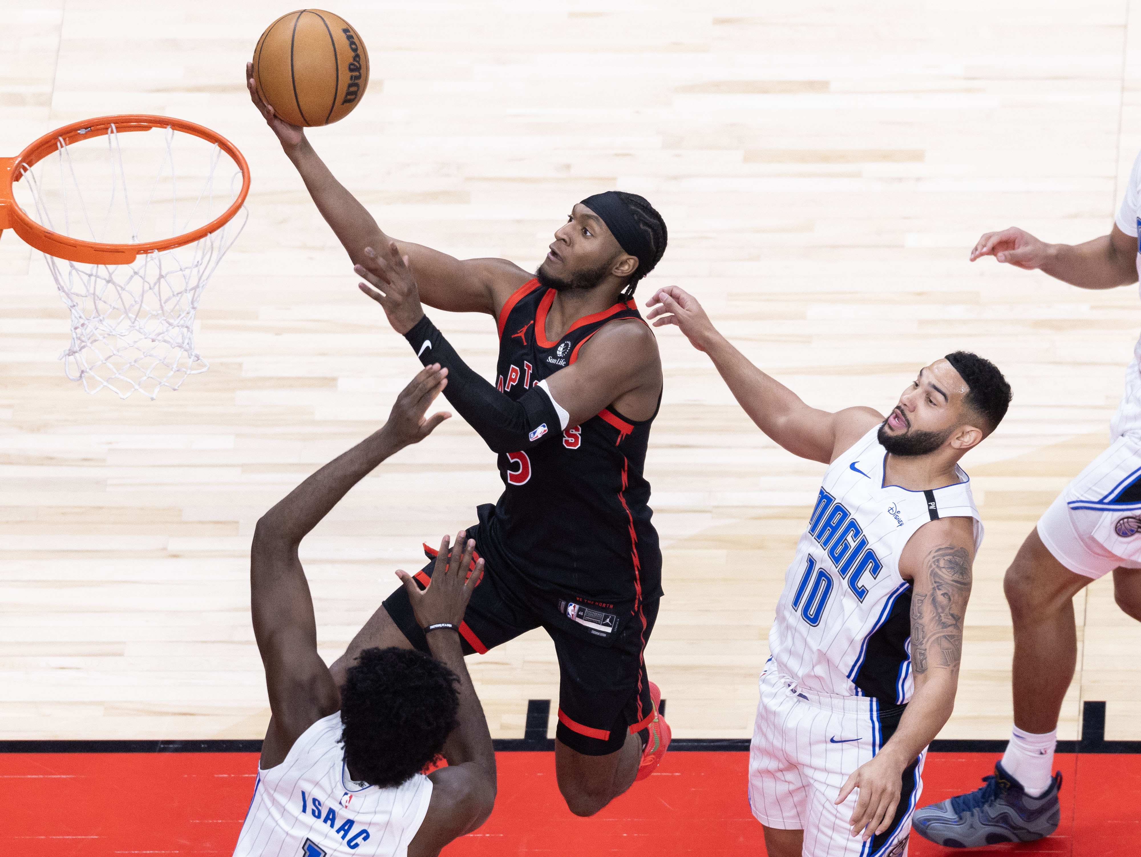 猛龙完胜公牛，武切维奇扛起全队