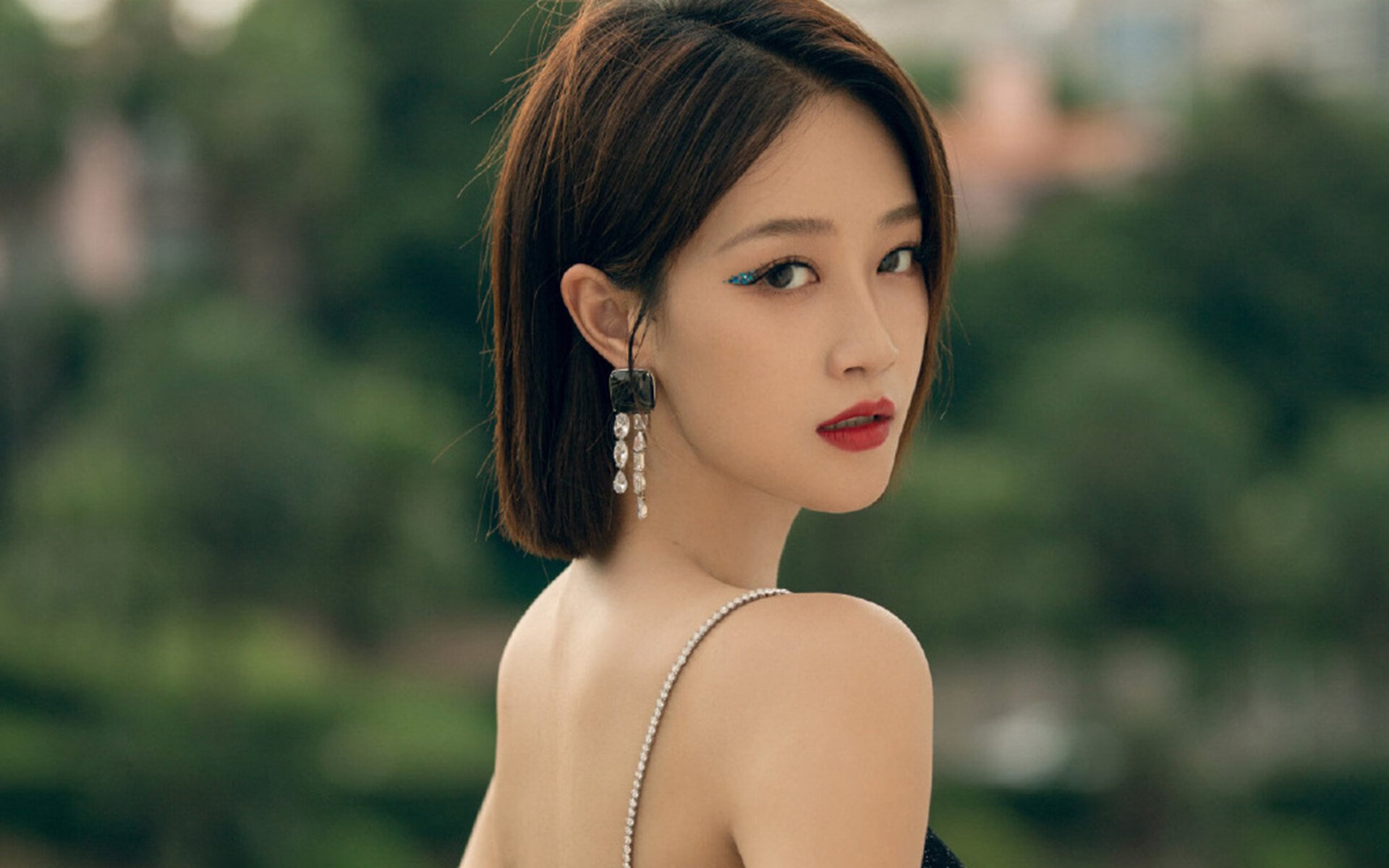 唯一性在波兰队逆转与王皓的神来之笔中绽放