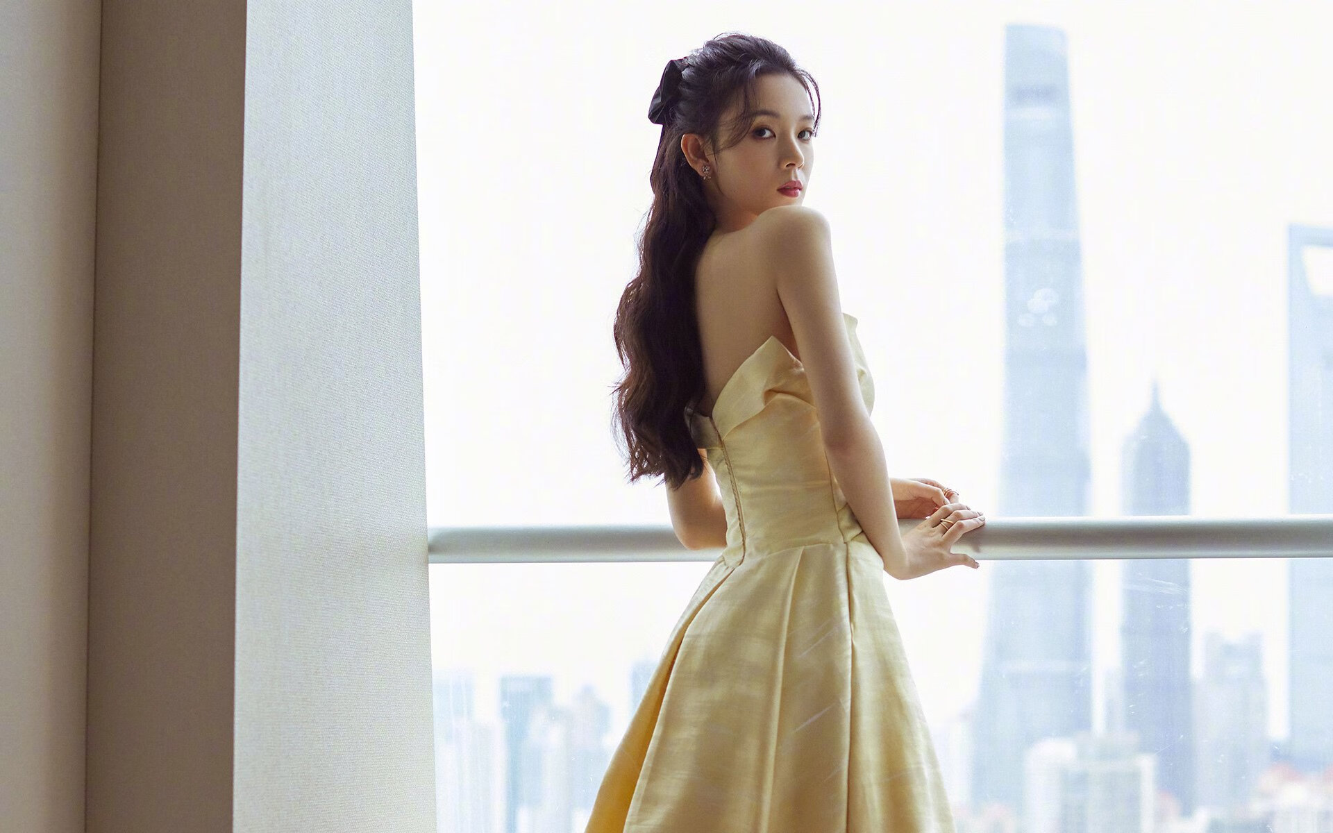 绝杀时刻，索伯车队逆袭红牛，维斯塔潘高光表现徒留遗憾