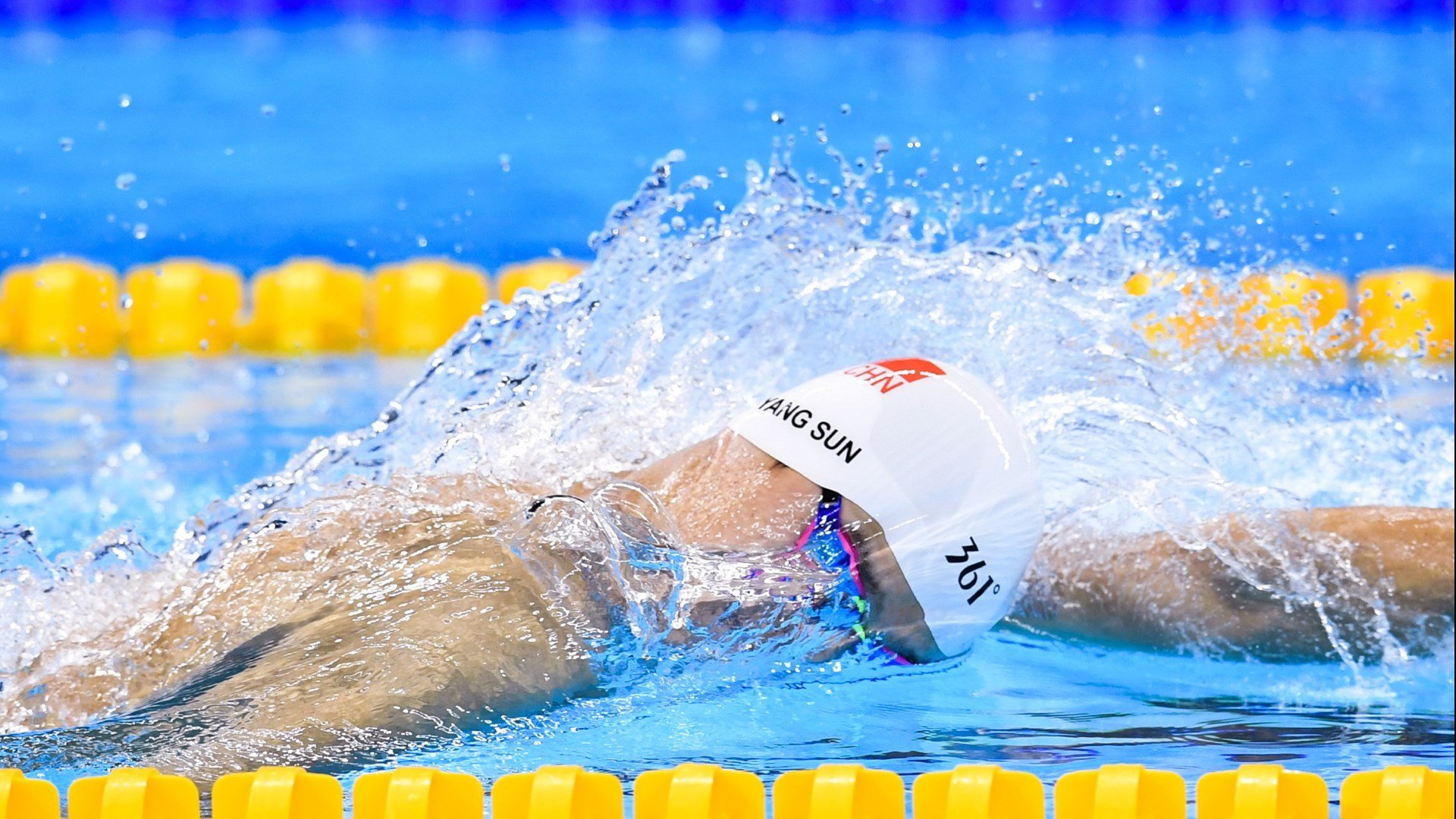 双城记，东契奇英雄泪与凯尔特人的冰冷机器